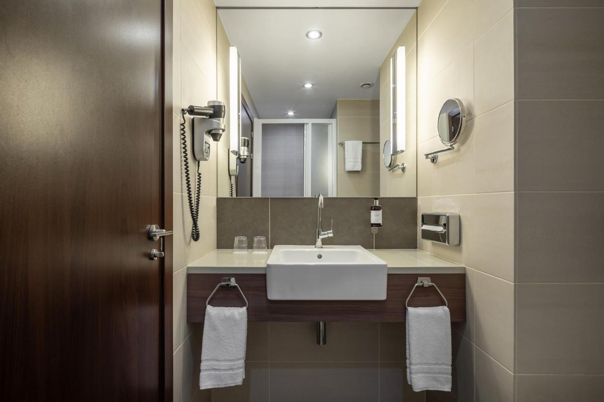 - Kyiv, An Ihg Kiev