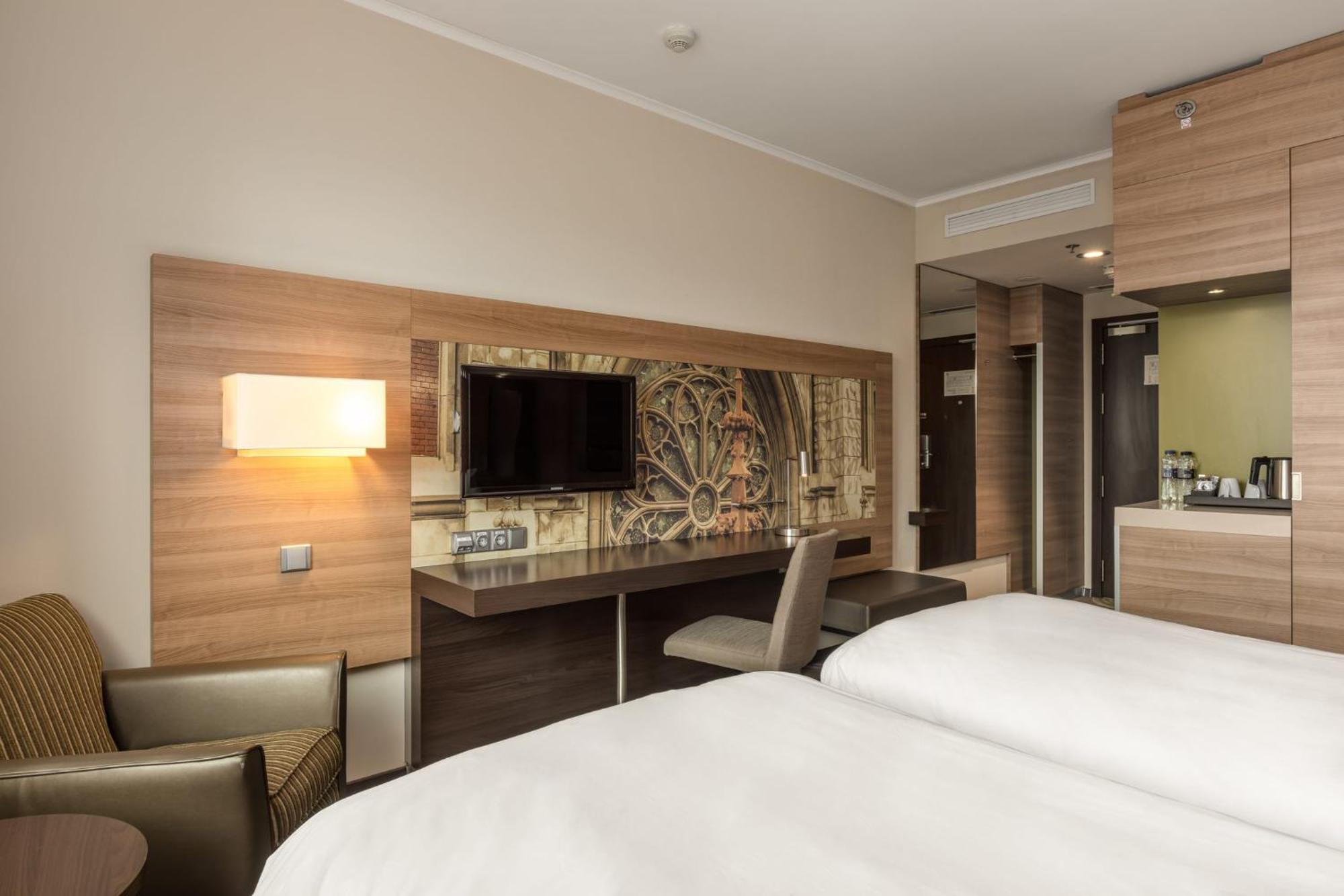 - Kyiv, An Ihg Hotel