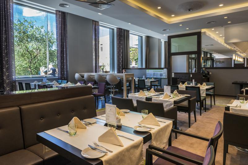 - Kyiv, An Ihg 4* Kyiv